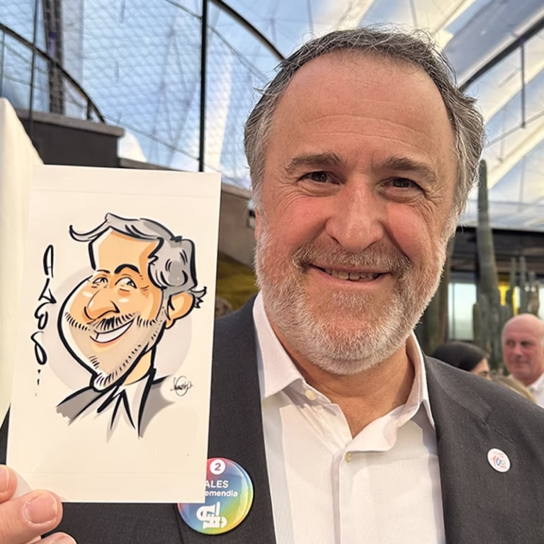 hombre con caricatura